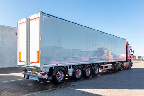 Godset går bagud af traileren