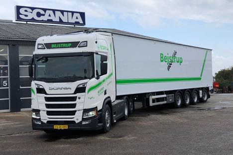 Lastbilsælgeren sagde farvel - og vognmandsforretningen goddag til et andet mærke