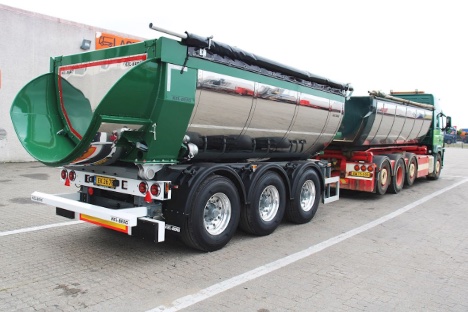 Midtjysk vognmandsforretning krer asfalt med ny tip-krre