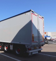 Nordvestjysk virksomhed k�rer biobr�ndsel ud med g�ende gulv