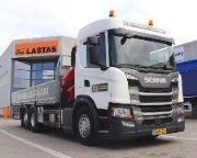 Byggemarked p Sjlland har fet ny tre-akslet kranbil fra Jylland