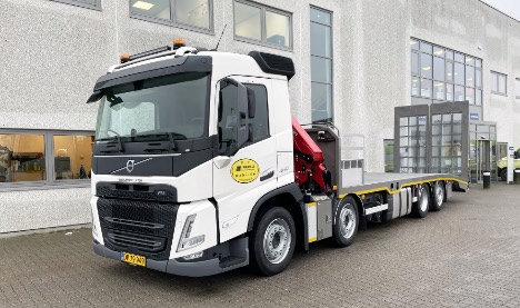 Den første af fem er rullet ind hos materieludlejningsfirma