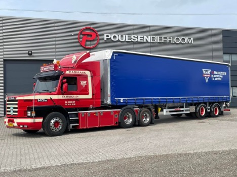 Vognmand i Middelfart hentede city-gardintrailer med langsnudet trkker