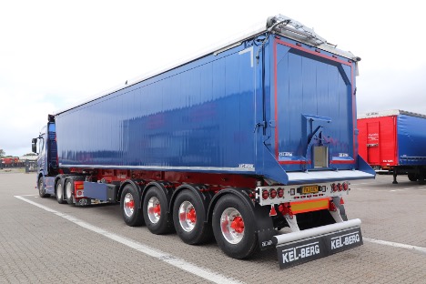 Vordingborg-vognmand har fået ny fire-akslet trailer med tiplad på 59 kubikmeter