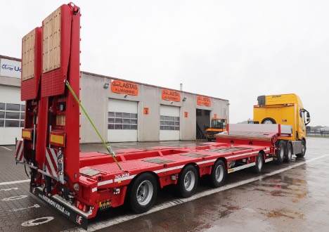 Maskintrailer kan trækkes 2,8 meter ud