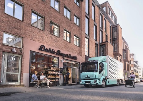 Lette elektriske lastbiler til distribution er blevet opdateret