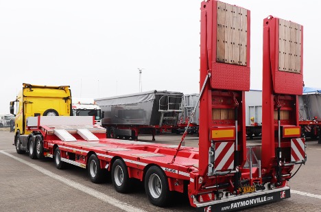 Entreprenør handlede lokalt og har fået ny fire-akslet maskintrailer