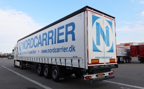 Tre-akslet gardintrailer skal bruges til stykgods