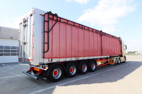 Vognmand fra Herflge har taget ny tip-trailer til 83 kubikmeter skrot i brug