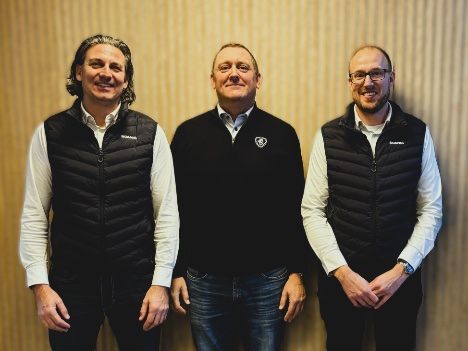 Lastbilimport�r �ndrer struktur og f�r tre salgschefer