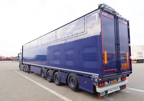 Fire-akslet trailer har knap 15 meter g�ende gulv