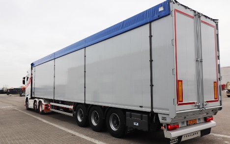 Langeskov-vognmand tager tre nye med gående gulv i brug