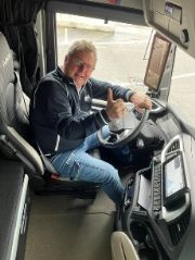 Testk�rer takker af efter 40 �r